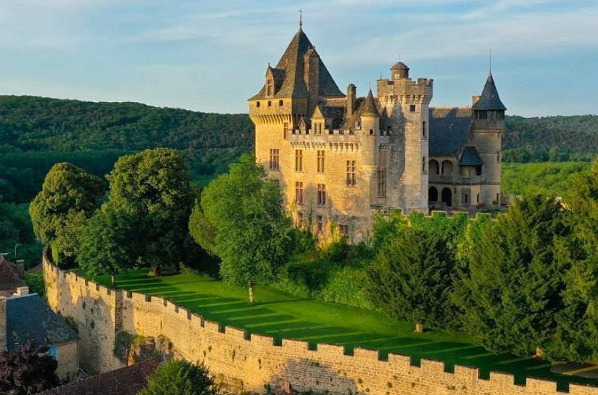 Château Monsarrat, Canada